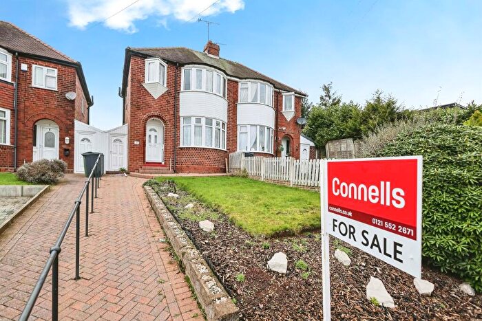 3 Bedroom Semi Detached House For Sale In Hesket Avenue, Oldbury, B68