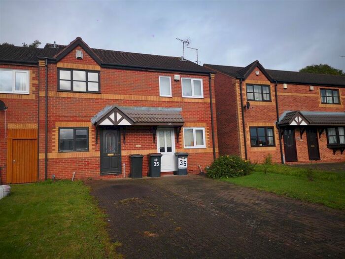 2 Bedroom Property To Rent In The Hedgerows, Nuneaton, CV10