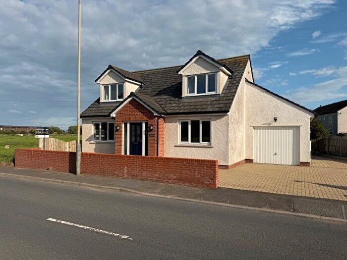 4 Bedroom Bungalow For Sale In Wigton Road, Silloth, Cumbria, CA7