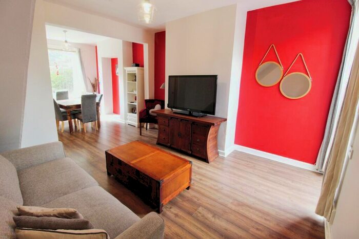 2 Bedroom Terraced House To Rent In Thornton Road, Manchester, M14