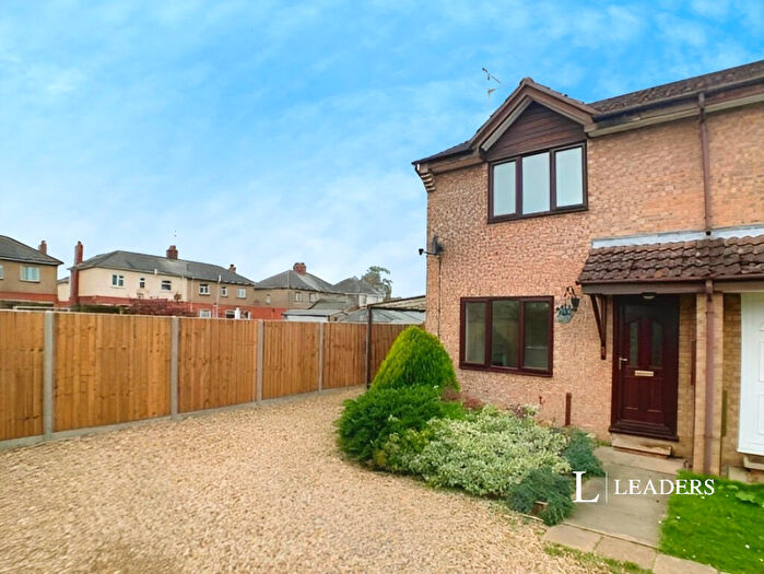 2 Bedroom Semi-Detached House To Rent In Baldwin Grove, Bourne, PE10