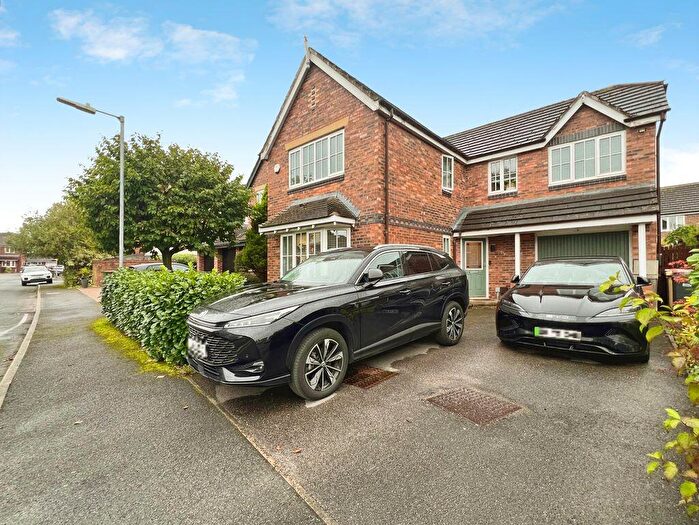 4 Bedroom Detached House To Rent In Bramble Croft, Lostock, Bolton, BL6
