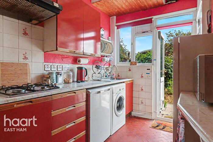3 Bedroom Terraced House For Sale In High Street South, London, E6