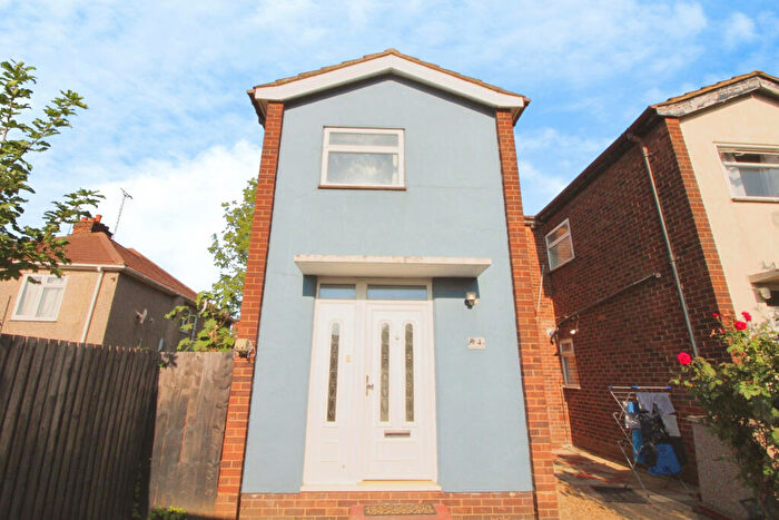 1 Bedroom Flat To Rent In The Retreat, Grays, Essex, RM17