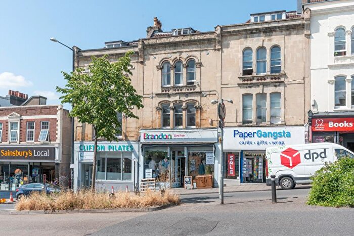 2 Bedroom Flat To Rent In Whiteladies Road - Clifton, BS8