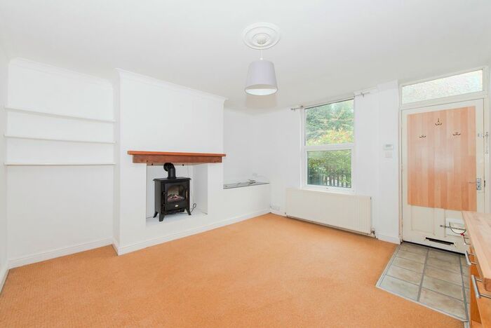 2 Bedroom Terraced House To Rent In Ravenscar Mount, Leeds, LS8