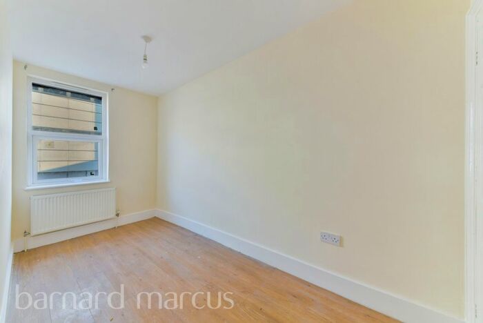 2 Bedroom Terraced House To Rent In Frith Road, Croydon, CR0