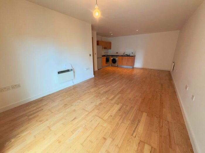 2 Bedroom Apartment To Rent In Waterloo Apartments, Leeds City Centre, LS10