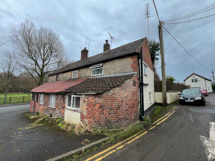 2 Bedroom House To Rent In Fore Street, Warminster, Wiltshire, BA12