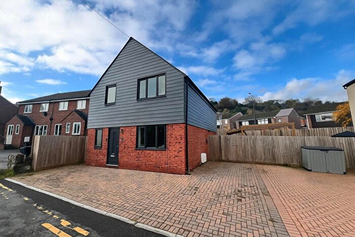 3 Bedroom Detached House For Sale In Silver Street, Mitcheldean, GL17