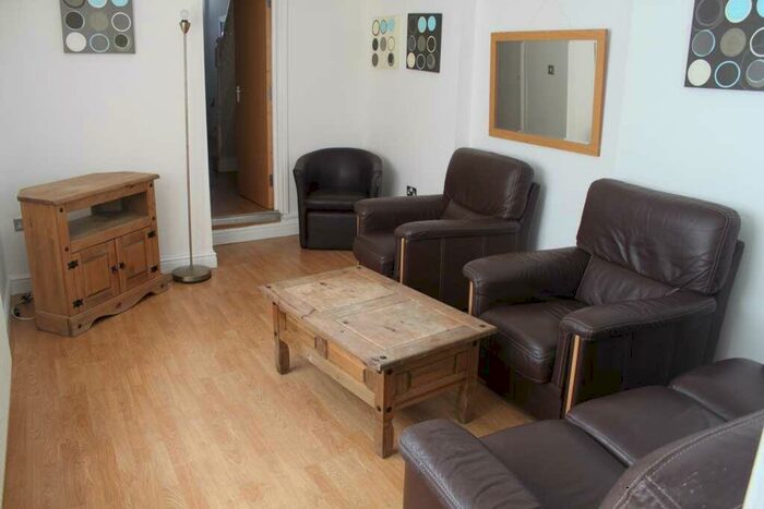 6 Bedroom Terraced House To Rent In Alfred Street, Roath, Cardiff, CF24