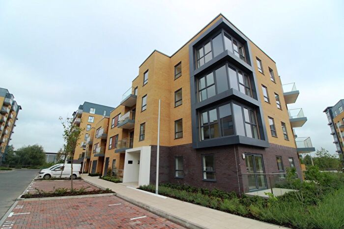 1 Bedroom Flat To Rent In Peregrine House, Reading, RG2