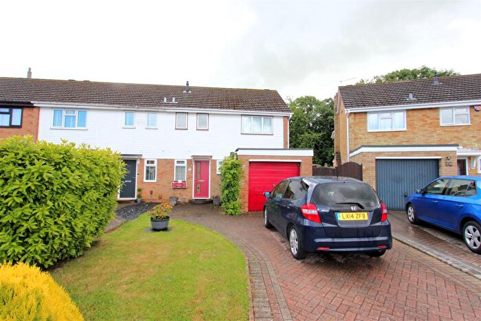 3 Bedroom Semi-Detached House For Sale In Chart Place, Gillingham, ME8