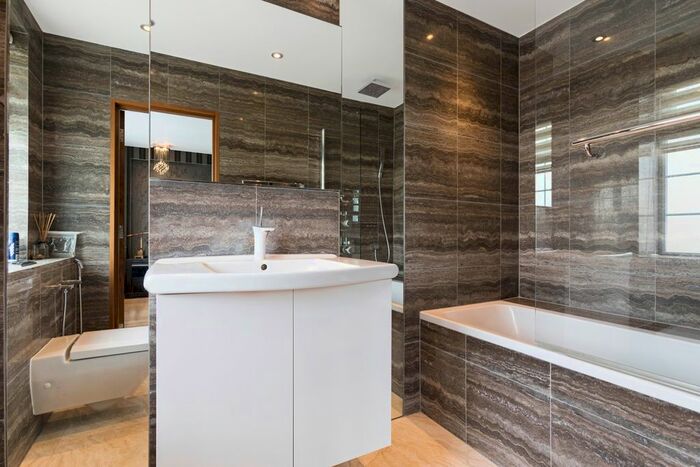 4 Bedroom Town House To Rent In Abbotsbury Close, London, W14