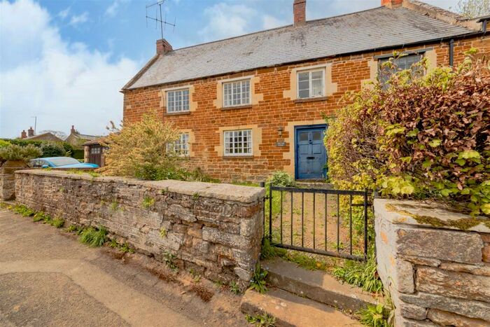 3 Bedroom Character Property For Sale In Main Street, Lyddington, LE15