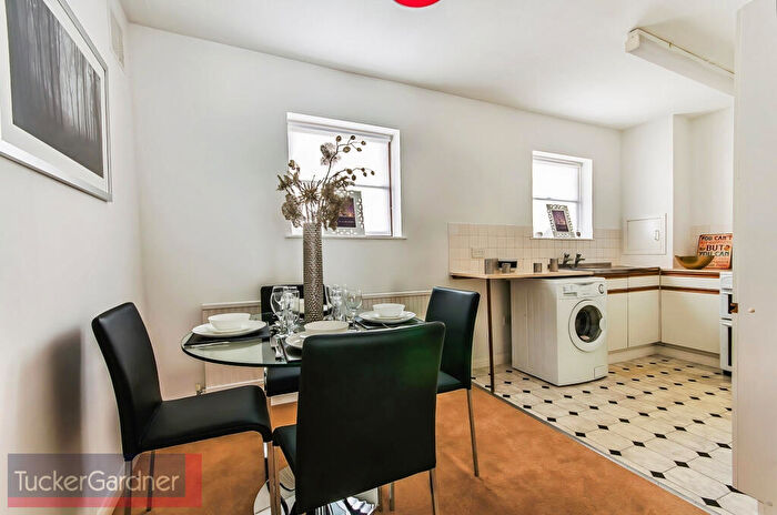 1 Bedroom Flat To Rent In Christchurch Street, Cambridge., CB1