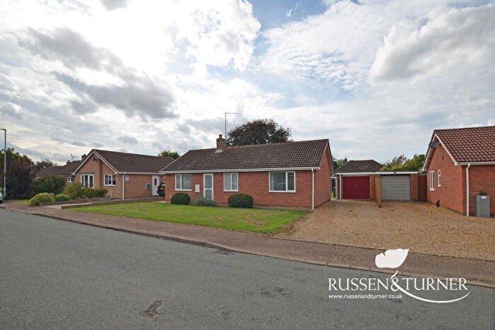 3 Bedroom Detached Bungalow For Sale In The Hollies, Clenchwarton, PE34