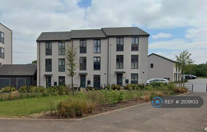 4 Bedroom End Of Terrace House To Rent In Clover Way, Stoke Gifford, Bristol, BS34