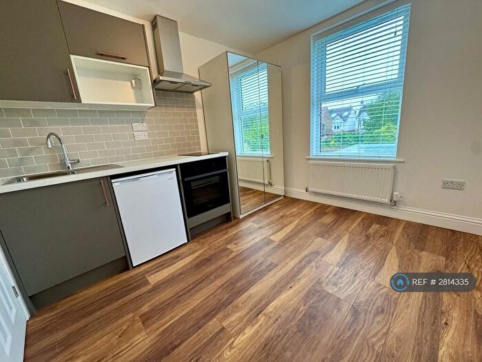 1 Bedroom Flat To Rent In Raphael Road, Hove, BN3