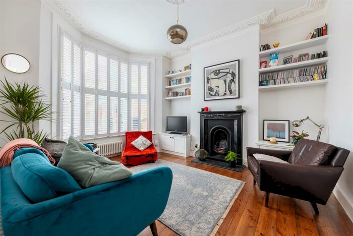 2 Bedroom House To Rent In Francis Road, London, E10