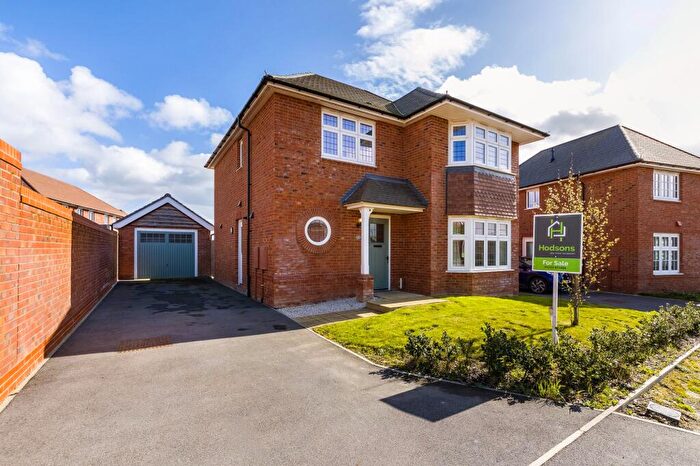 3 Bedroom Detached House For Sale In Pulford Way, Milton, OX13