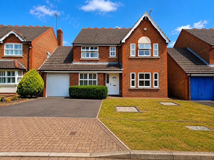 4 Bedroom Detached House For Sale In The Wickets, Ashford, TW15