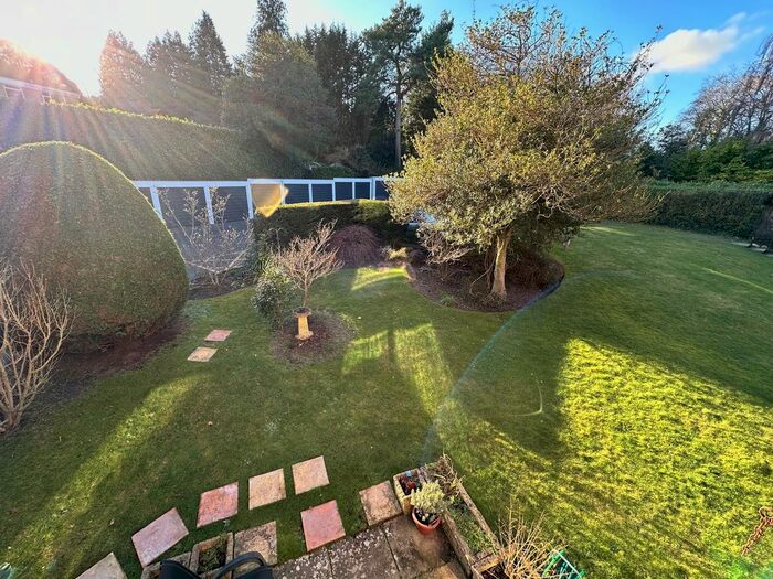 2 Bedroom Flat To Rent In Surrey Road, Poole, BH12