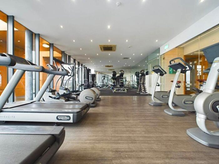 2 Bedroom Apartment To Rent In Skyline Central, Goulden Street, Manchester, M4