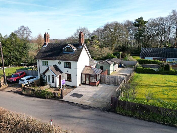 3 Bedroom Semi-Detached House For Sale In Manor Road, Madeley, CW3