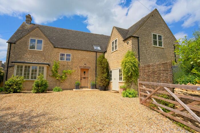 5 Bedroom Country House To Rent In Taston, Chipping Norton, OX7