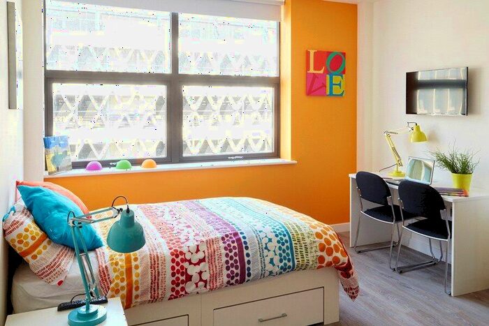 Studio To Rent In Crown House, - Prince Street, City Centre, Bristol, BS1