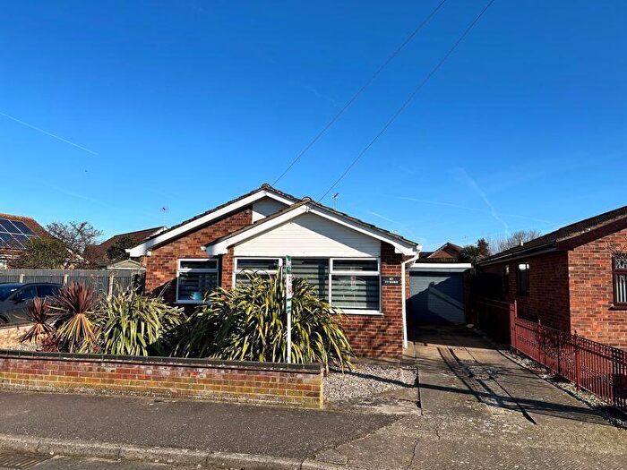 3 Bedroom Detached Bungalow For Sale In Tern Gardens, Bradwell, Great Yarmouth, NR31