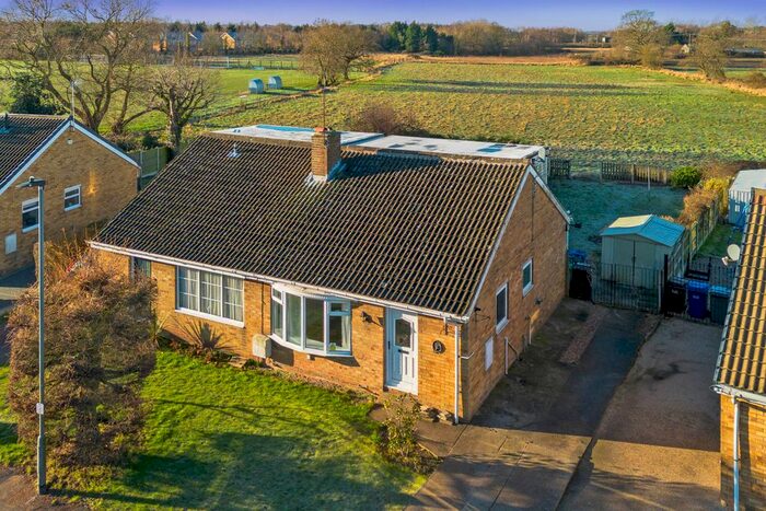 3 Bedroom Semi-Detached House For Sale In Dane Avenue, Thorpe Willoughby, YO8