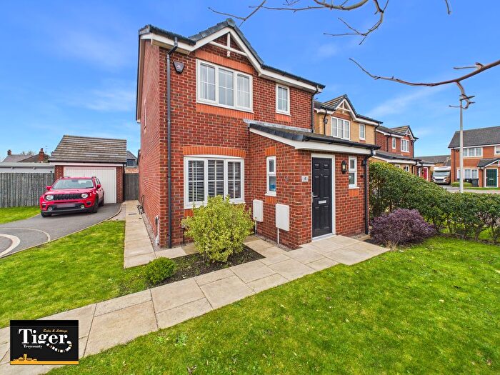 3 Bedroom Detached House For Sale In Walnut Avenue, Blackpool, FY4