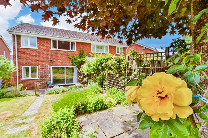 3 Bedroom Semi-Detached House For Sale In Wheatsheaf Close, Boughton-Under-Blean, Faversham, Kent, ME13