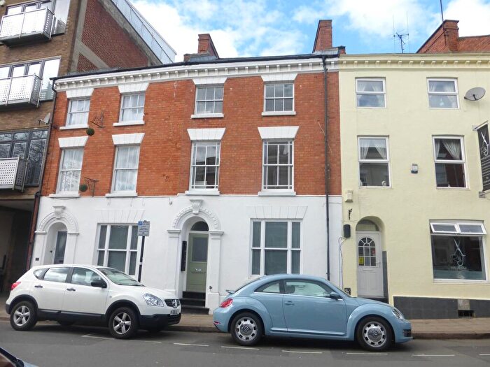 1 Bedroom Flat To Rent In Castilian Street, Northampton, NN1