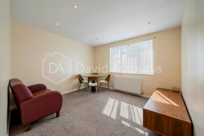 2 Bedroom Flat To Rent In Henry Darlot Drive, Mill Hill, London, NW7