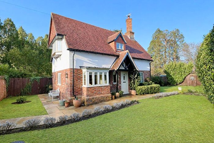 3 Bedroom Detached House For Sale In Old Manor Lane, Chilworth, Guildford, Surrey, GU4