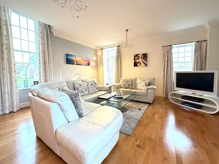 2 Bedroom End Terrace House For Sale In Sandy Mead, Epsom, KT19