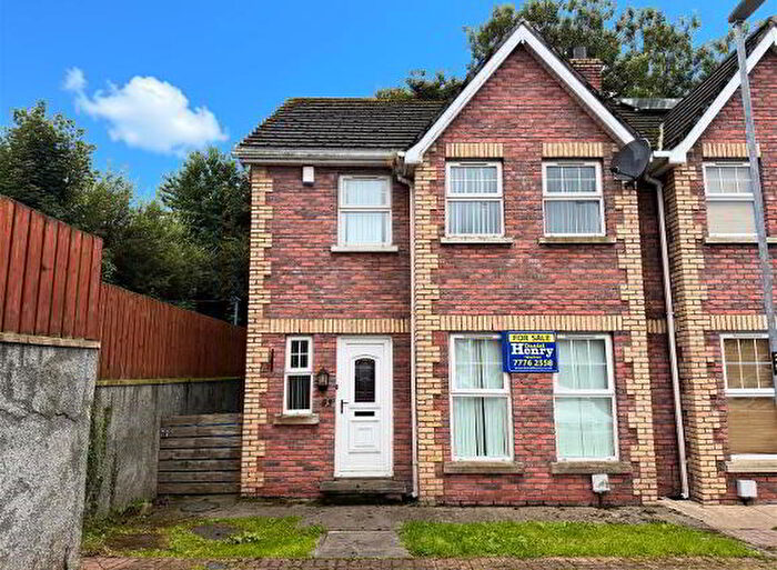 3 Bedroom Semi-Detached House For Sale In Briar Hill, Derry / Londonderry, BT47