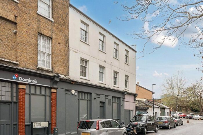 1 Bedroom Apartment For Sale In New Cross Road, London, SE14