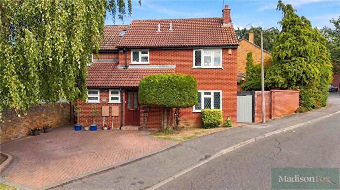 5 Bedroom Detached House For Sale In Ely Place, Woodford Green, Essex, IG8