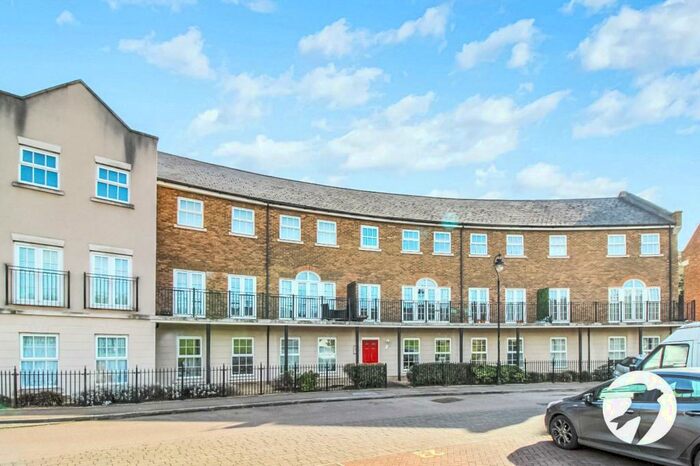 2 Bedroom Flat To Rent In Palladian Circus, Greenhithe, Kent, DA9
