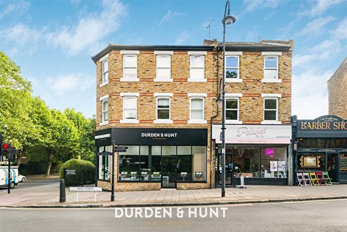 2 Bedroom Flat To Rent In High Street, Wanstead, E11