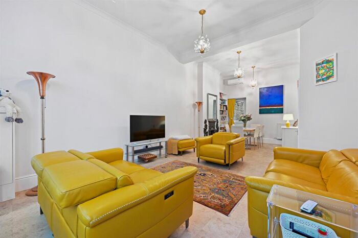 6 Bedroom Terraced House For Sale In Chamberlayne Road, Kensal Rise, NW10