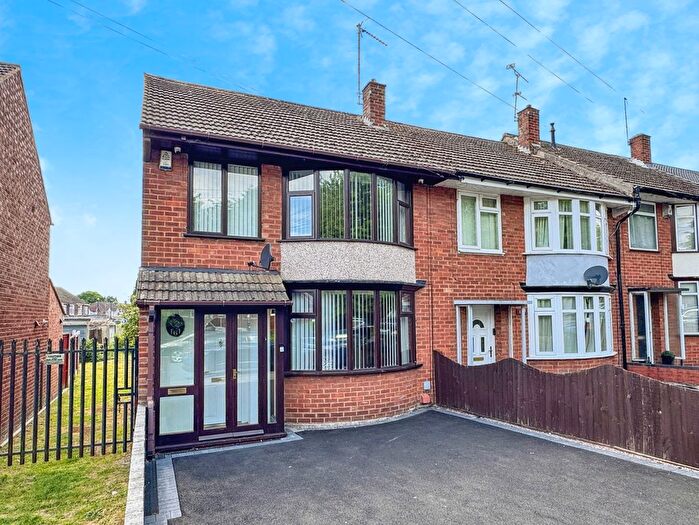 3 Bedroom End Terrace House For Sale In Wyken Croft, Coventry, West Midlands, CV2