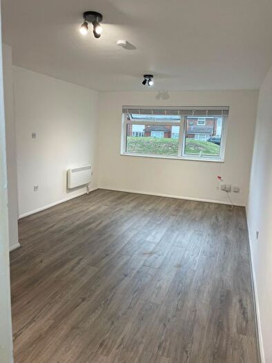 1 Bedroom Flat To Rent In Western Way, Sandy, SG19