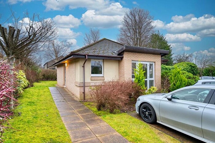2 Bedroom Detached Bungalow For Sale In The Bungalow, Riverford Road, Newlands, Glasgow, G43