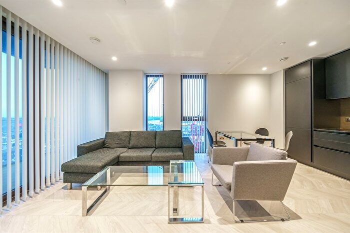 1 Bedroom Flat To Rent In The Waterman, Tidemill Square, Lower Riverside, Greenwich Peninsula, SE10