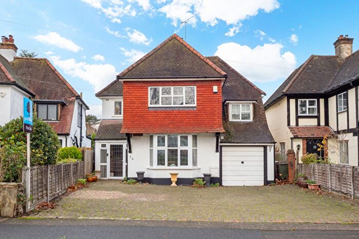 4 Bedroom Detached House For Sale In Sandy Lane, Cheam, Sutton, SM2